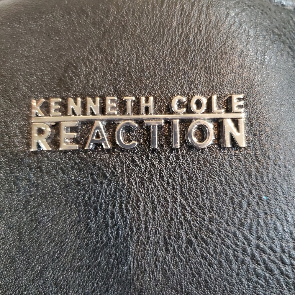 Reaction Kenneth Cole Black Tote Bag - Picture 11 of 12